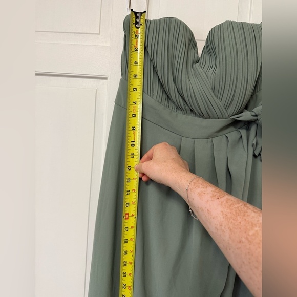 NWT Lulu’s Sage Brush Green Strapless Front Split Bridesmaid Prom Dress Medium - Picture 6 of 16